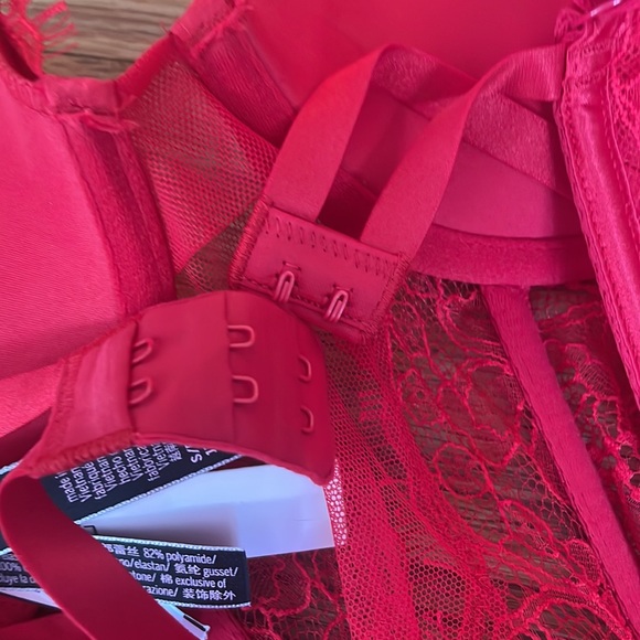 Victoria Secret - Picture 8 of 8